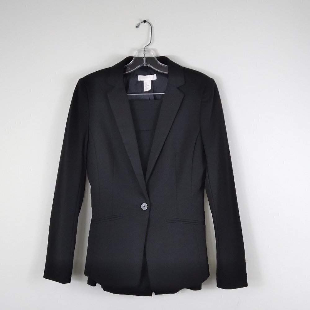 H & M Hennes Black Suit ~Tuxedo Style Blazer Sz6 &  Skirt Sz8 Suit  a Career +